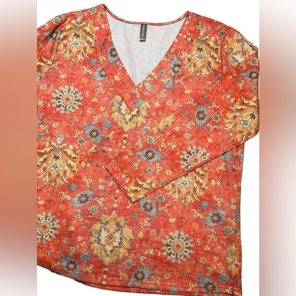Noracora Woman's 2XL Long Sleeve Top Size XXL VNeck